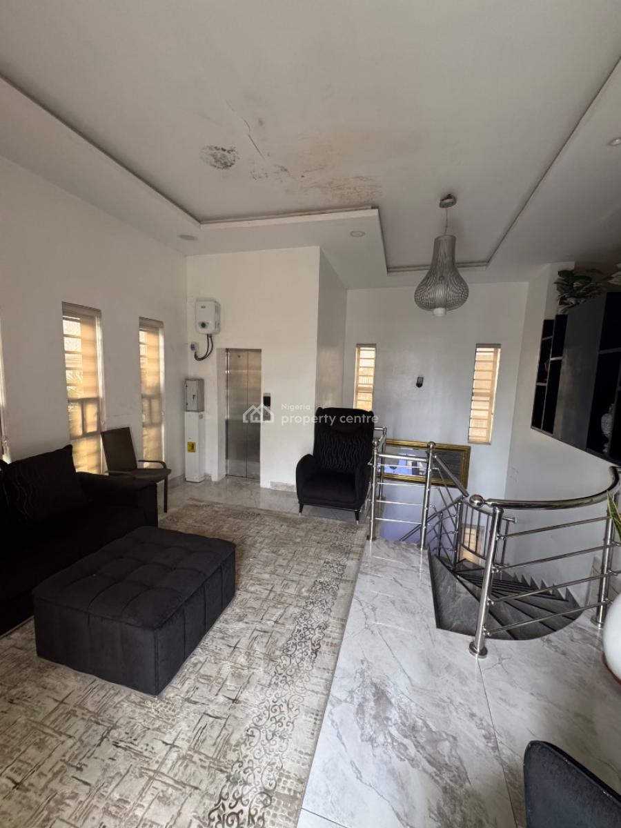 Self Compound 2bed in Ikoyi, Osborne Phase 1, Osborne, Ikoyi, Lagos, Detached Duplex Short Let