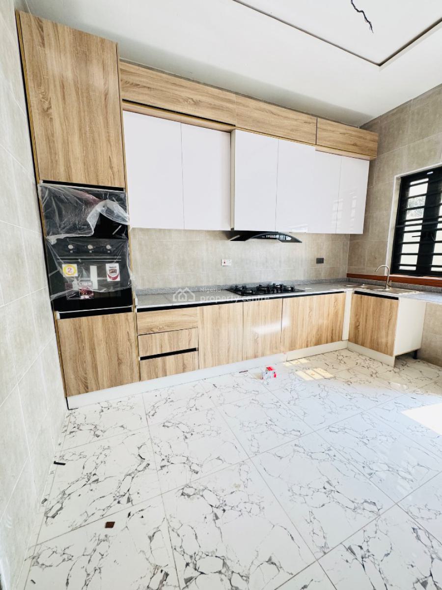 Brand New Spacious 4bedrms Terraced Duplex Available 5.5m, Mobile Road  Ilaje, Lekki, Lagos, Terraced Duplex for Rent