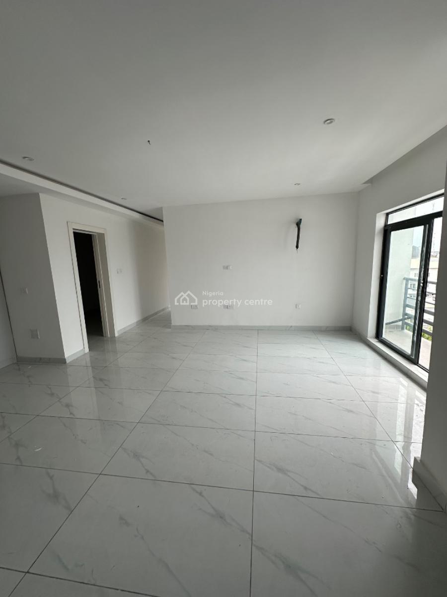 2/3 Bedroom Apartment, Off Rock Street, Lekki Phase 1, Lekki, Lagos, Flat / Apartment for Rent