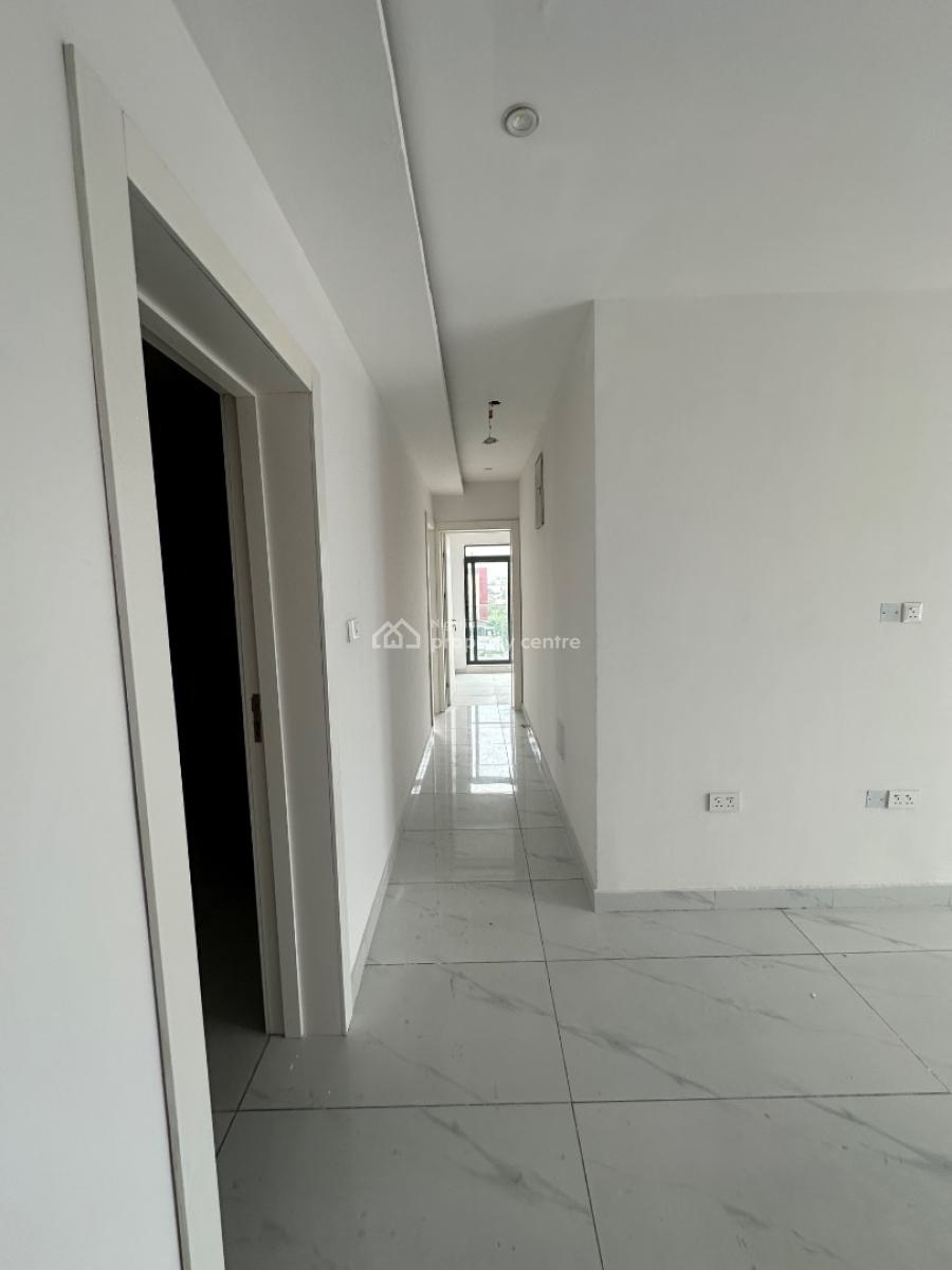 2/3 Bedroom Apartment, Off Rock Street, Lekki Phase 1, Lekki, Lagos, Flat / Apartment for Rent
