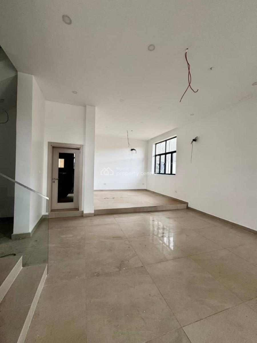 4 Bedroom Semi-detached Duplex with Bq, Asokoro District, Abuja, Semi-detached Duplex for Rent