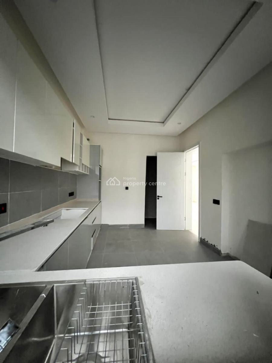 4 Bedroom Terrace Duplex  Available with Swimming Pool and Gym, Lekki Phase 1, Lekki, Lagos, Terraced Duplex for Sale