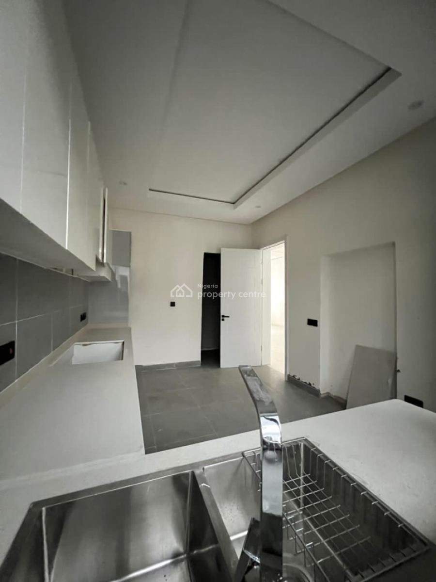 4 Bedroom Terrace Duplex  Available with Swimming Pool and Gym, Lekki Phase 1, Lekki, Lagos, Terraced Duplex for Sale