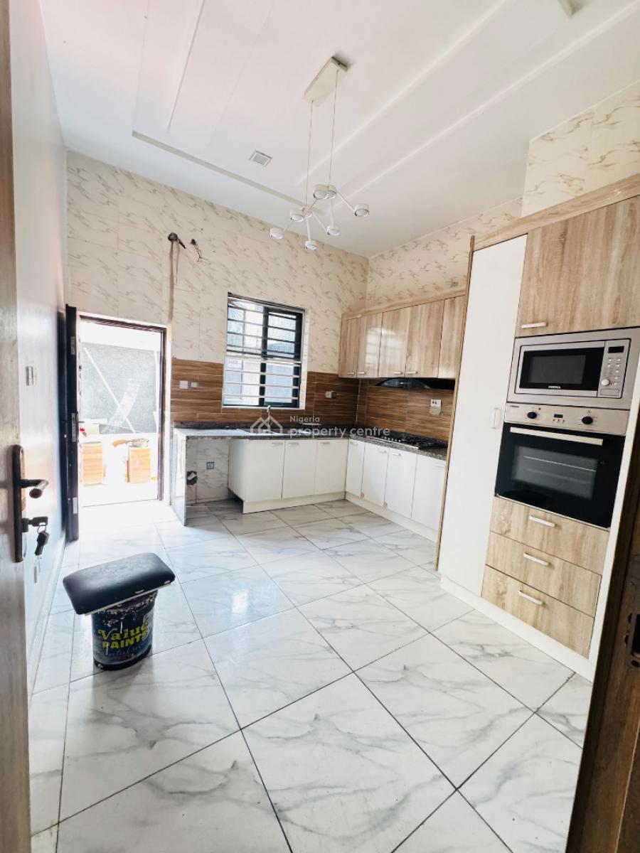 Spacious Masters Bedroom in a Shared Apartment Available 3m, Orchid Road, Lekki, Lagos, Self Contain (single Rooms) for Rent