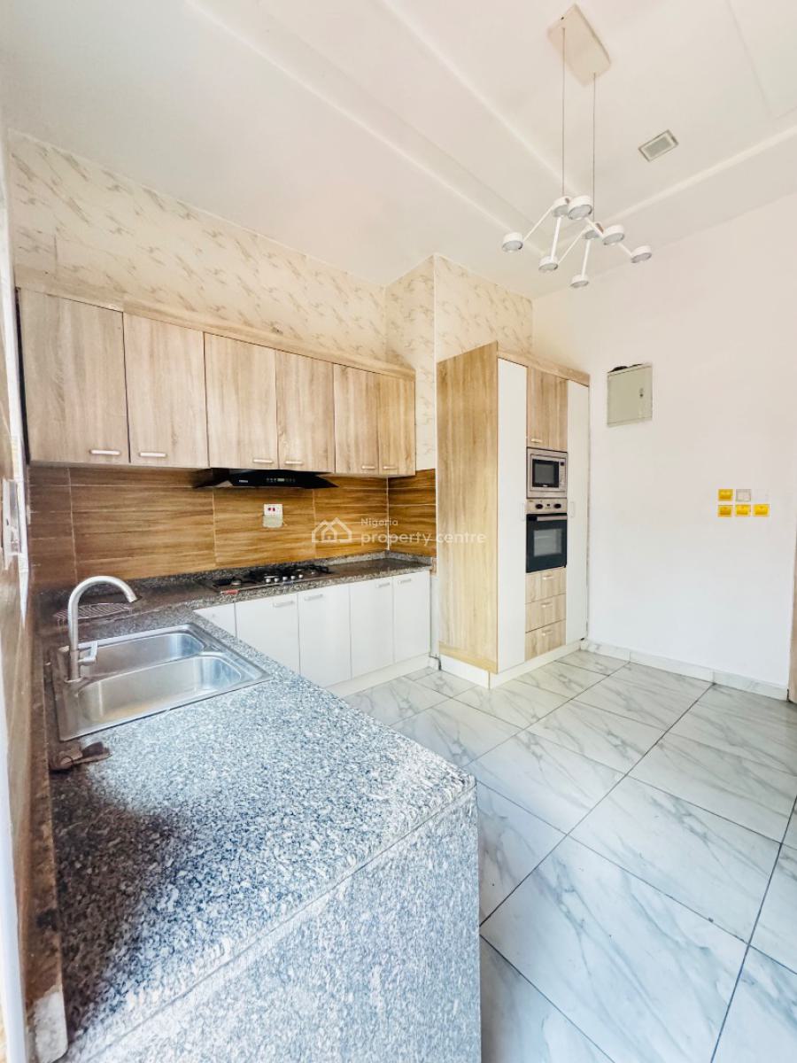 Spacious Masters Bedroom in a Shared Apartment Available 3m, Orchid Road, Lekki, Lagos, Self Contain (single Rooms) for Rent