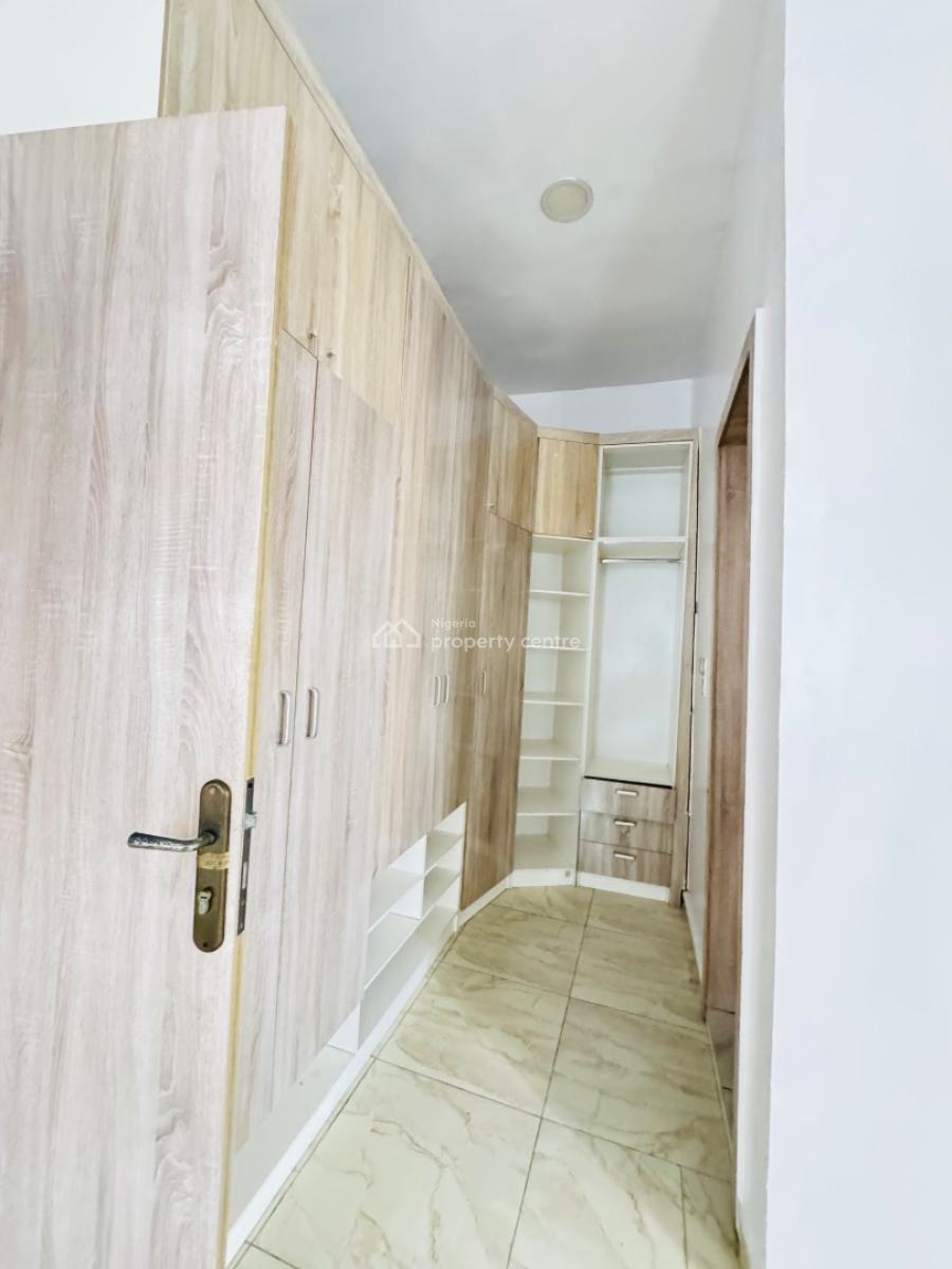 Spacious Masters Bedroom in a Shared Apartment Available 3m, Orchid Road, Lekki, Lagos, Self Contain (single Rooms) for Rent