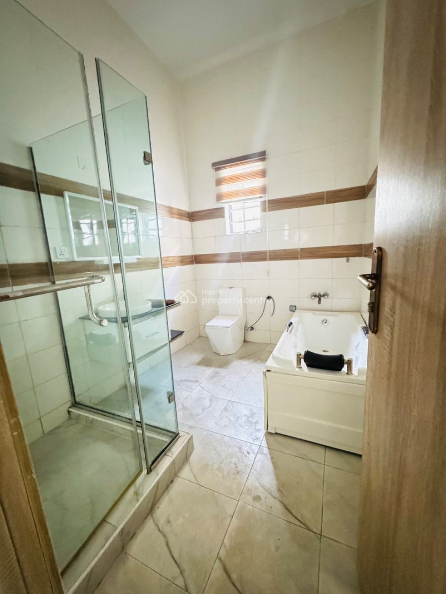 Spacious Masters Bedroom in a Shared Apartment Available 3m, Orchid Road, Lekki, Lagos, Self Contain (single Rooms) for Rent