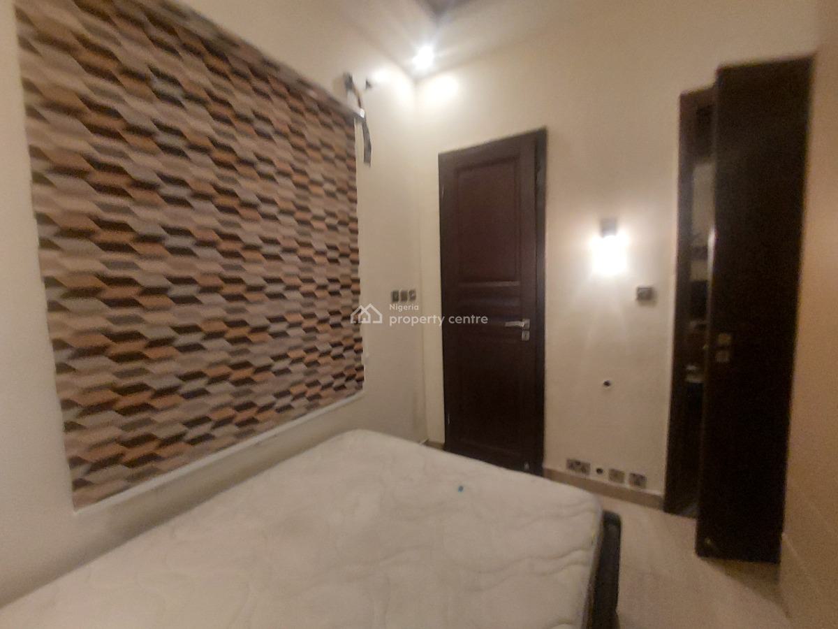 One Furnished Room Apartment, Lekki Scheme 2, Ajah, Lagos, Flat / Apartment for Rent