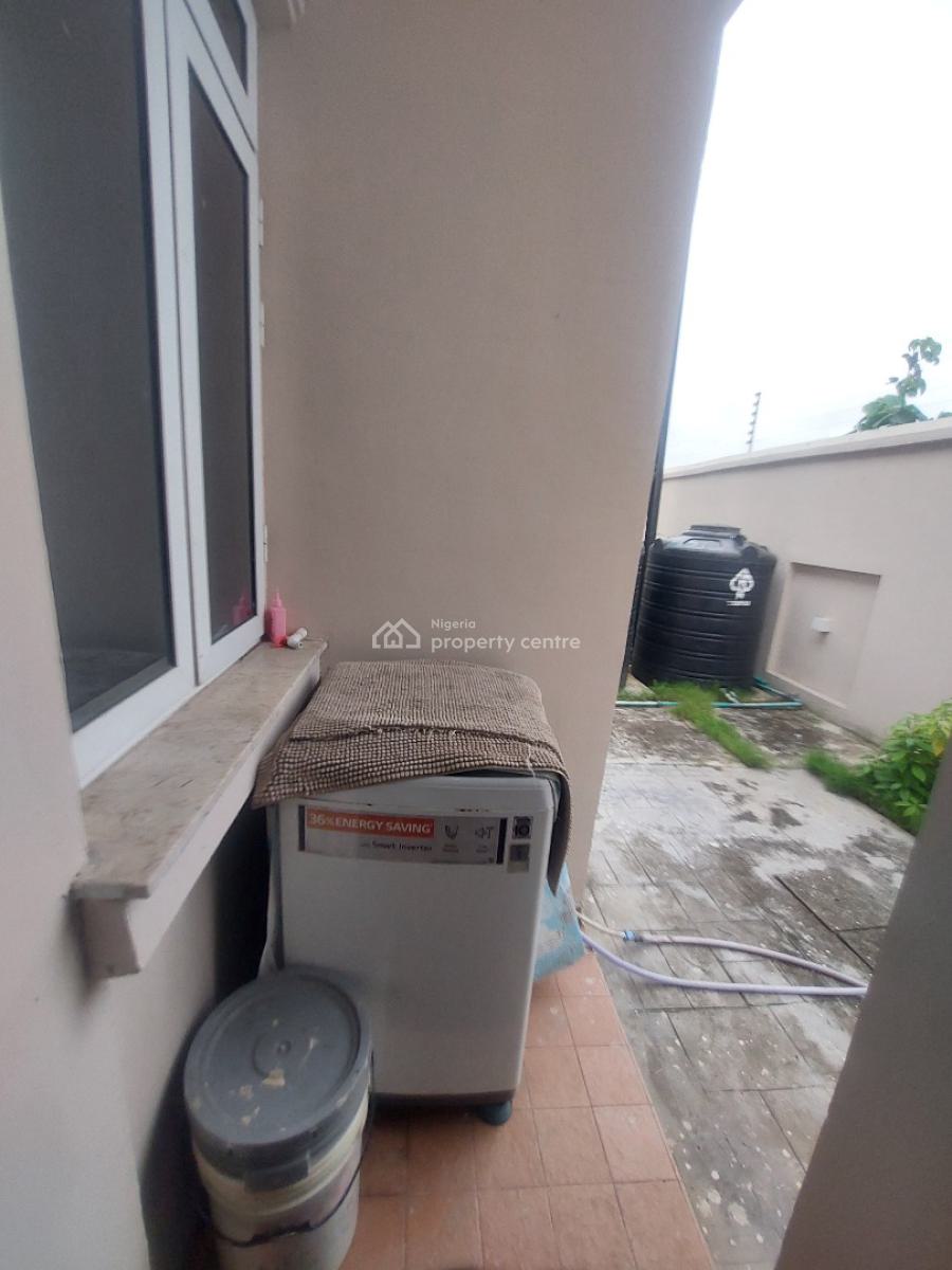 One Furnished Room Apartment, Lekki Scheme 2, Ajah, Lagos, Flat / Apartment for Rent