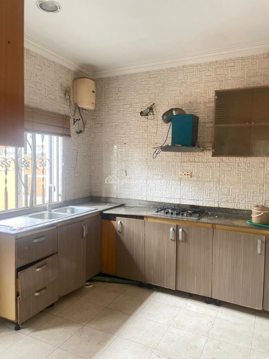3 Bedroom Terrace Duplex, Gra Phase 2, Magodo, Lagos, Terraced Duplex for Rent