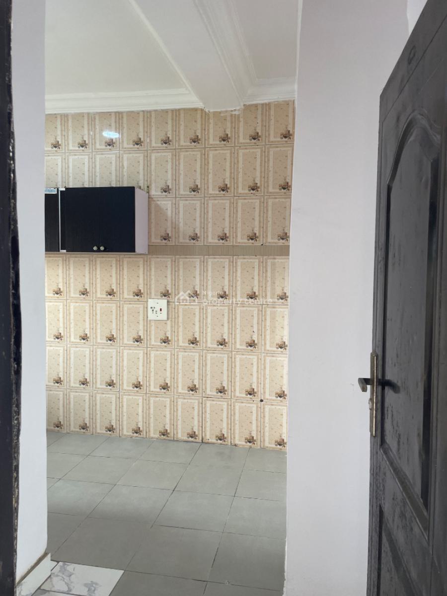 Service Studio with Big Kitchen, Chevron Drive, Lekki Expressway, Lekki, Lagos, Self Contain (single Rooms) for Rent