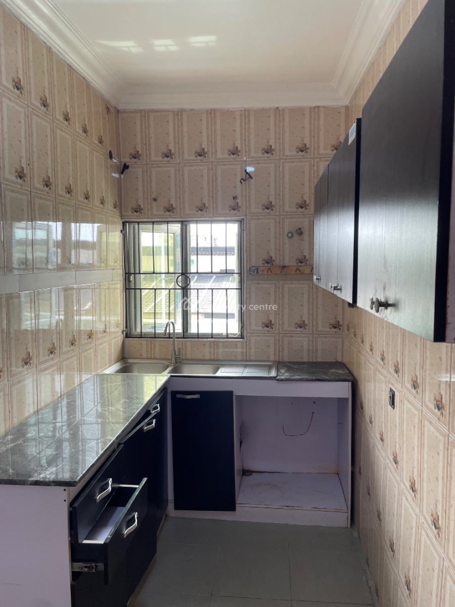 Service Studio with Big Kitchen, Chevron Drive, Lekki Expressway, Lekki, Lagos, Self Contain (single Rooms) for Rent
