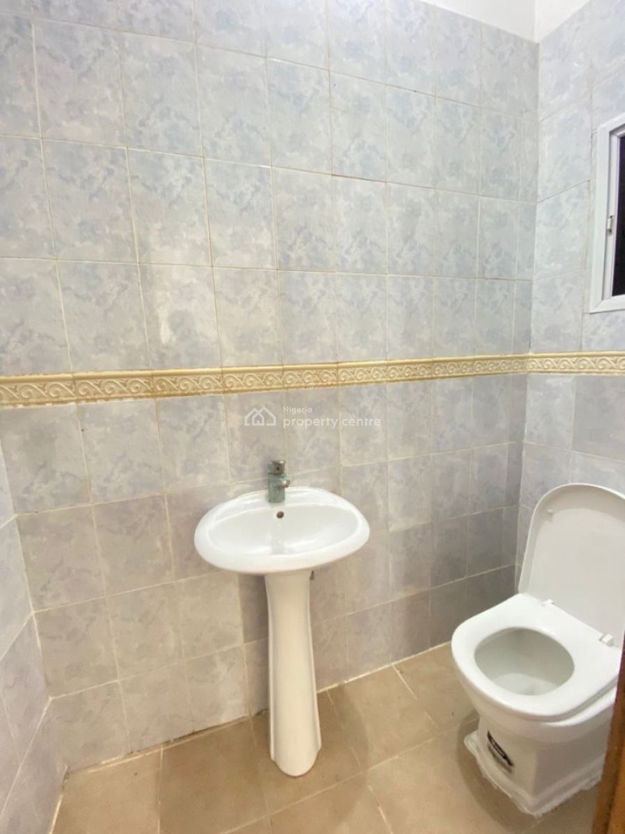 Lovely 2 & 3 Bedroom Apartment with Bq, Lekki Phase 1, Lekki, Lagos, Flat / Apartment for Rent
