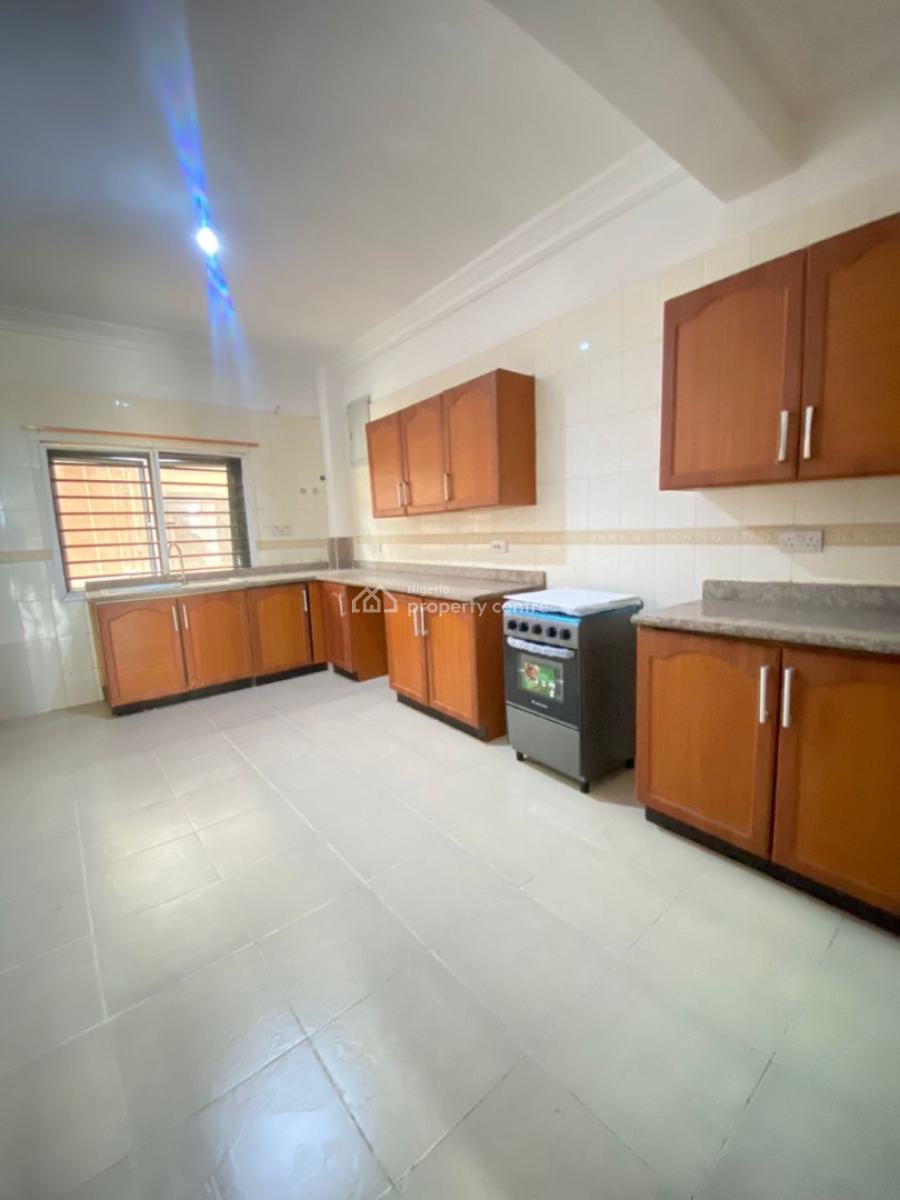 Lovely 2 & 3 Bedroom Apartment with Bq, Lekki Phase 1, Lekki, Lagos, Flat / Apartment for Rent