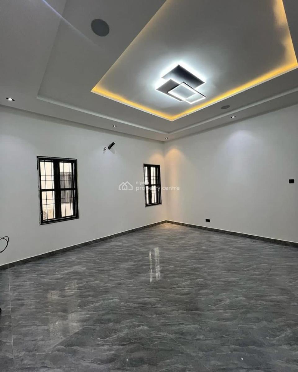Well Built 6 Bedroom Fully Detached Duplex with a Room, Guzape District, Abuja, Detached Duplex for Sale