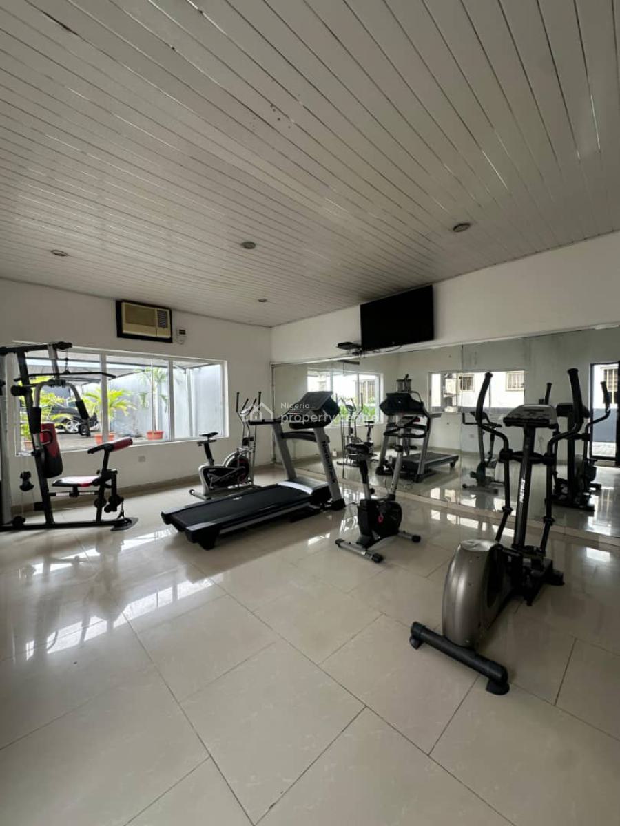 Well Maintained Spacious 3 Bedroom Apartment with Bq, Off Admiralty Way, Lekki Phase 1, Lekki, Lagos, Flat / Apartment for Rent