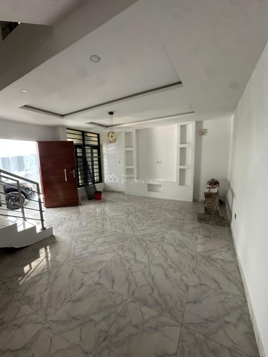 3 Bedroom Terrace +bq. Fully Serviced, Ologolo, Lekki, Lagos, Terraced Duplex for Rent