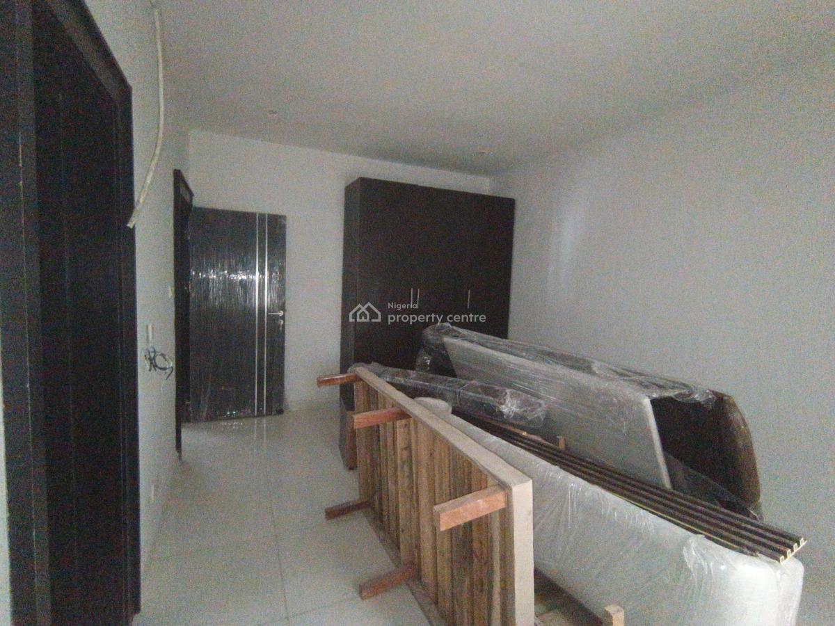 a 2 Bedroom Flat with Bq, Ologolo, Lekki, Lagos, Flat / Apartment for Sale