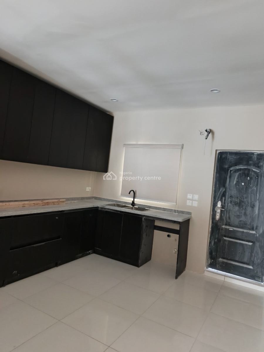 a 2 Bedroom Flat with Bq, Ologolo, Lekki, Lagos, Flat / Apartment for Sale