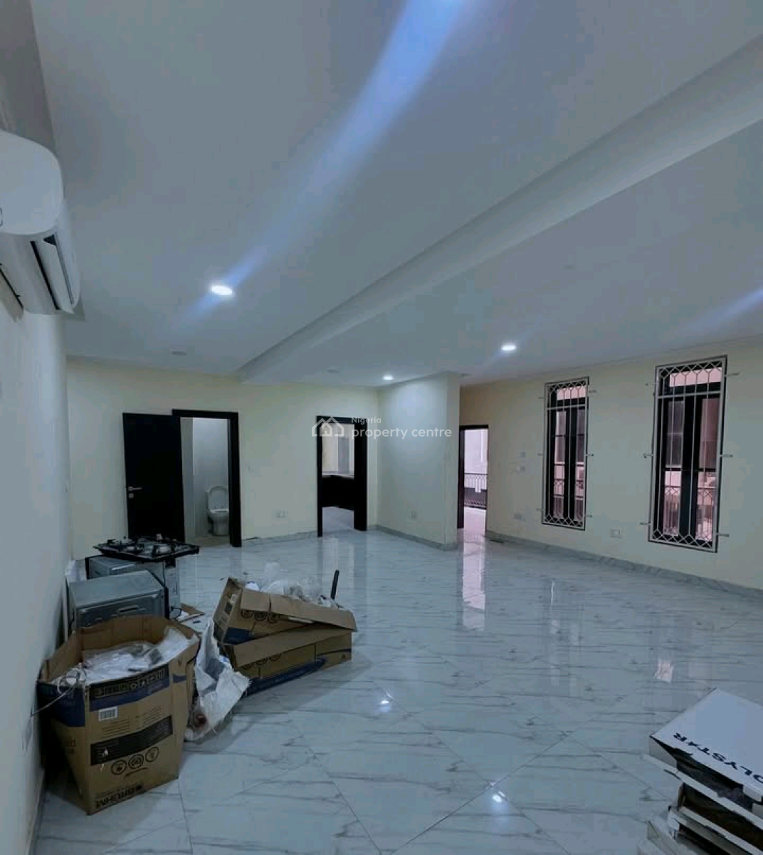 One Bedroom Apartment with a Pool & Gym  Victoria Island, Lagos.  Fe, Victoria Island (vi), Lagos, Flat / Apartment for Sale