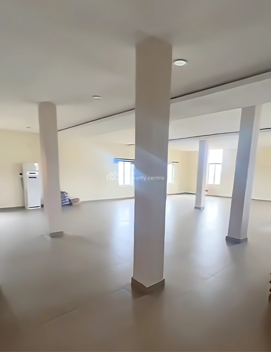 Large Space with 2 Toilets Suitable for Church, Office & Business, Gu Ake Road, Eliozu, Port Harcourt, Rivers, Office Space for Rent