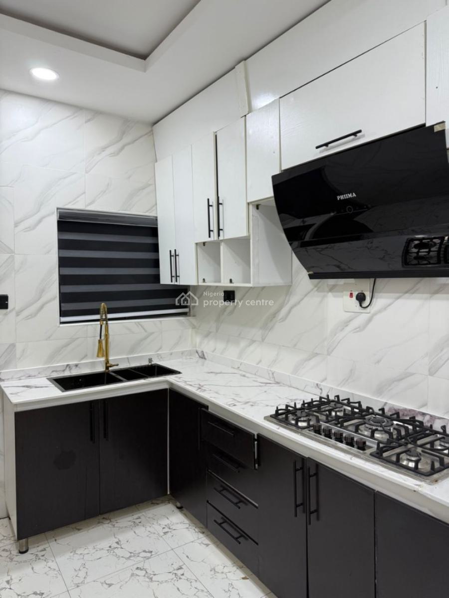 2 Bed Room Apartment, Egbeda, Alimosho, Lagos, Flat / Apartment Short Let