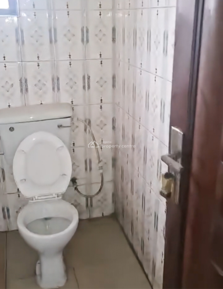 Large Space Measuring 350m² Ideal for Church, Business Or Office Use, Stadium Road, Port Harcourt, Rivers, Office Space for Rent