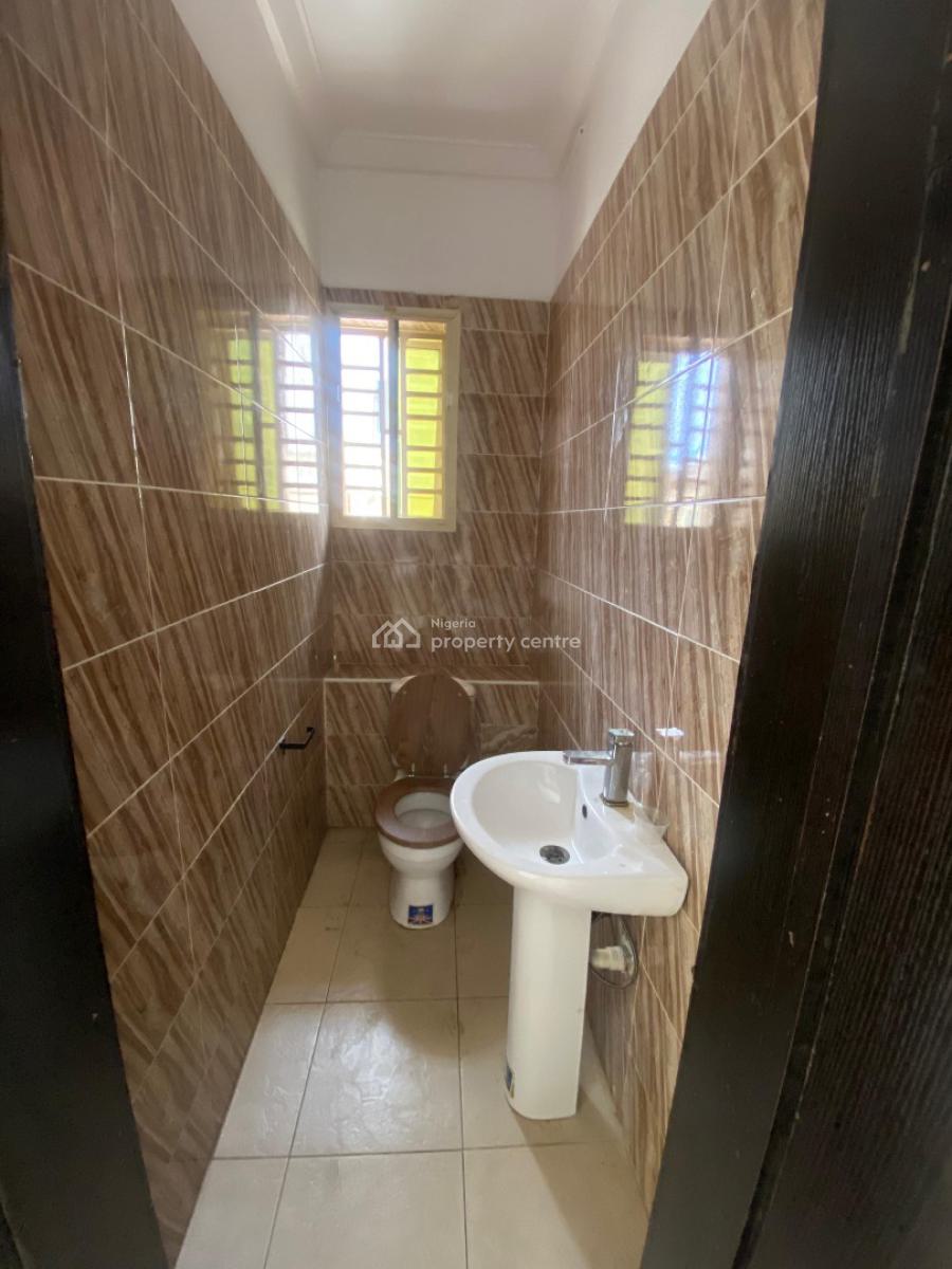 4 Bedroom Very Spacious, Off Admiralty, Lekki Phase 1, Lekki, Lagos, House for Rent