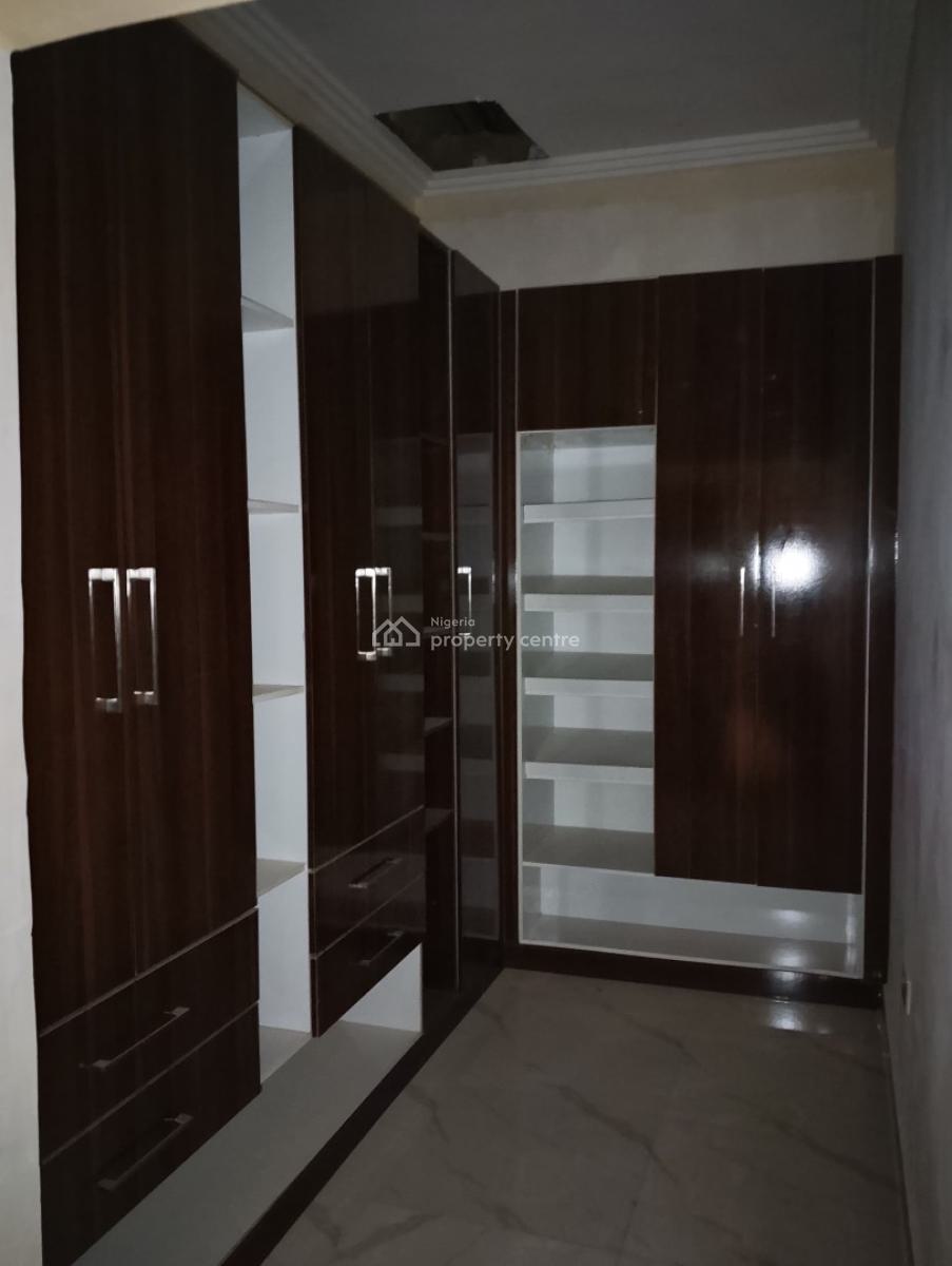 4 Bedrooms Terraced Duplex with a Bq, By Area 1, Durumi, Abuja, House for Sale