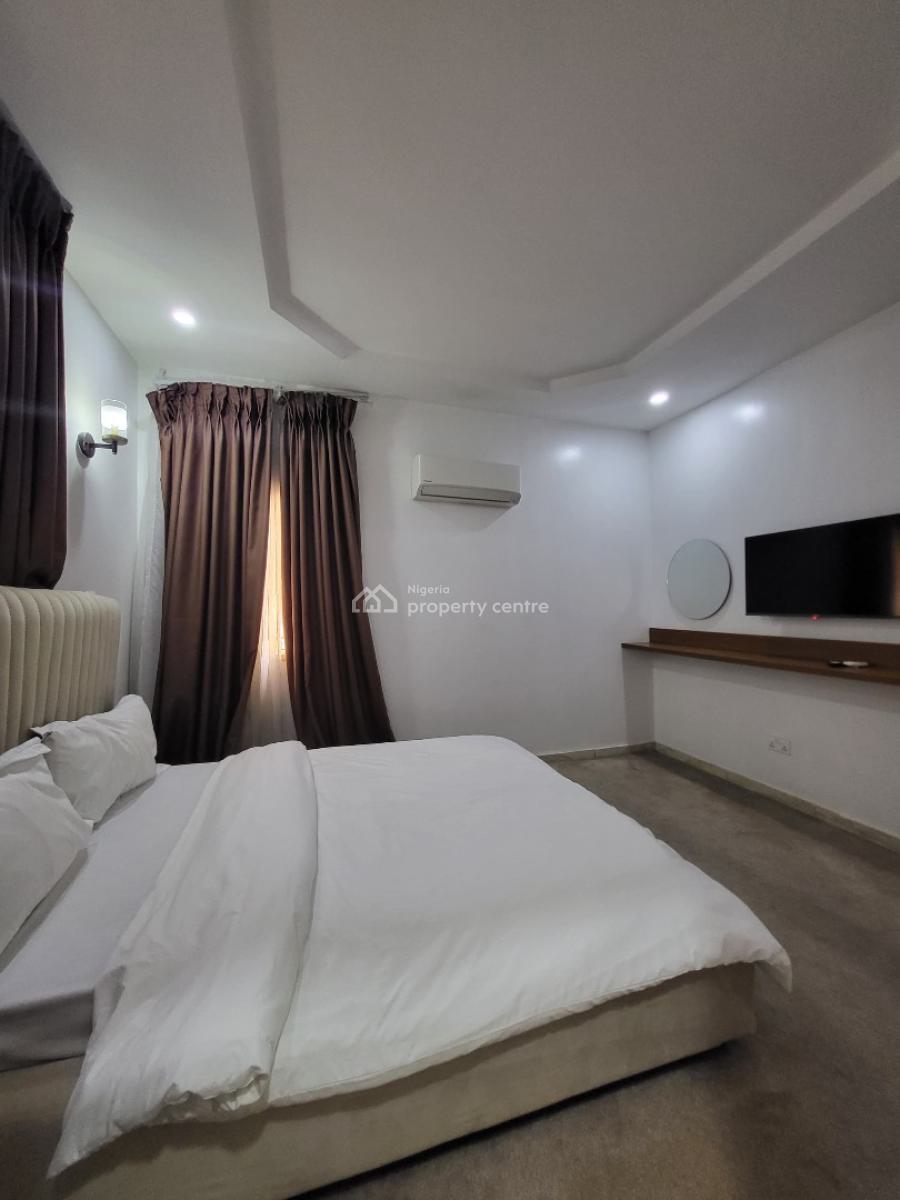 Luxury Smart 3 Bedroom Furnished and Service Apartment, By Old Cbn, Garki, Abuja, Flat / Apartment Short Let