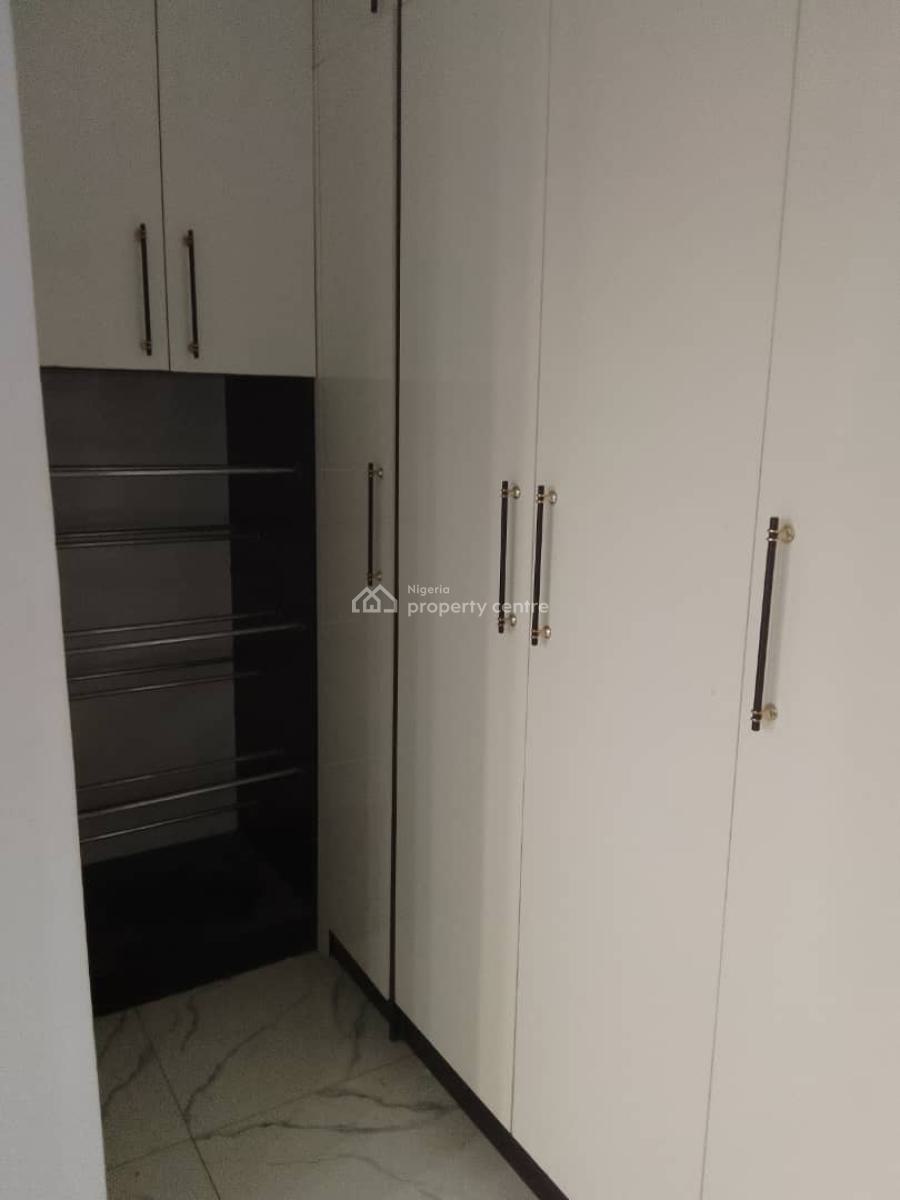 a New 3bedroom Duplex, Lekki Expressway, Lekki, Lagos, Flat / Apartment for Sale