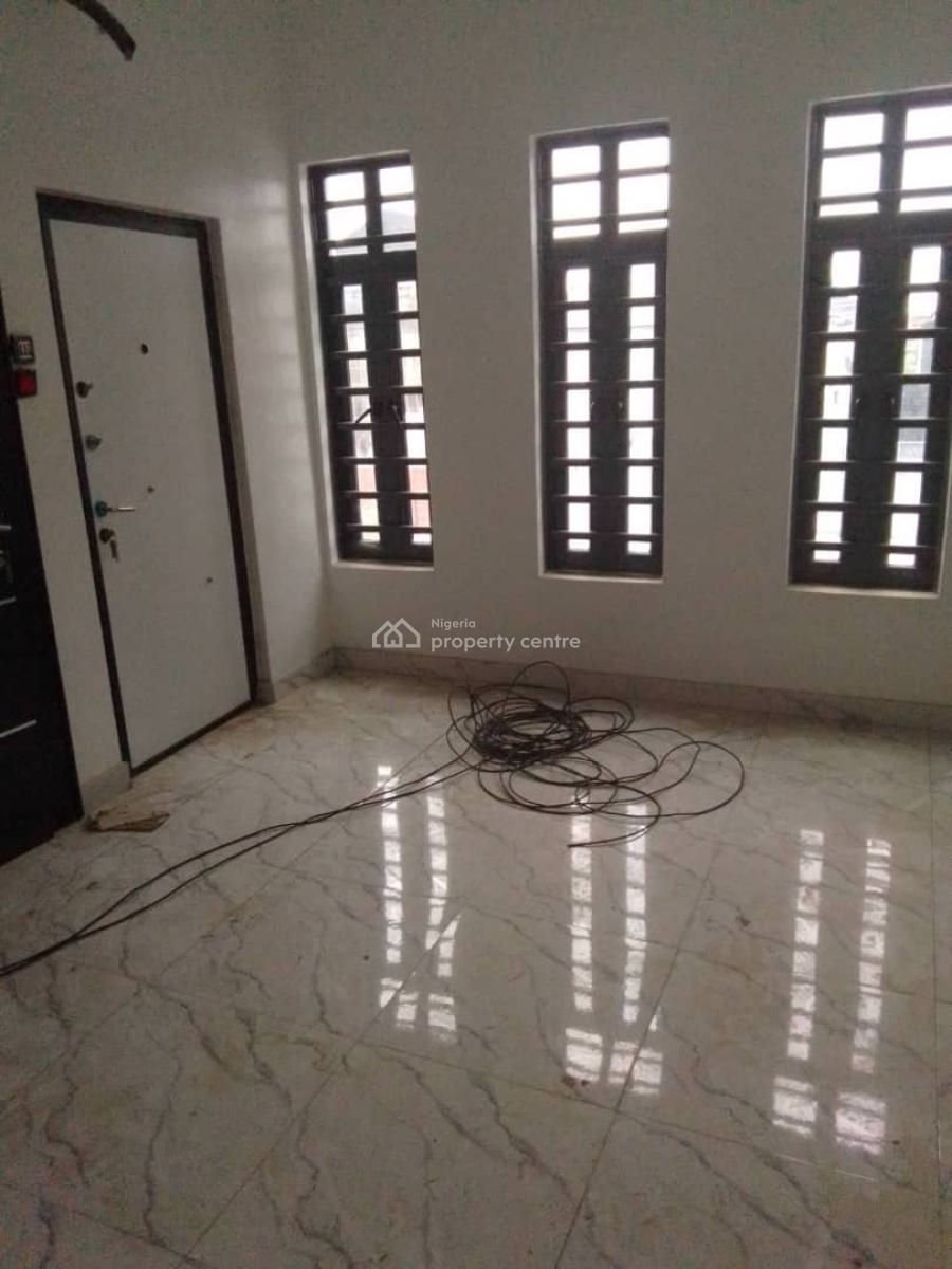 a New 3bedroom Duplex, Lekki Expressway, Lekki, Lagos, Flat / Apartment for Sale