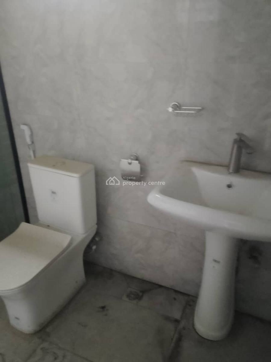 a New 3bedroom Duplex, Lekki Expressway, Lekki, Lagos, Flat / Apartment for Sale