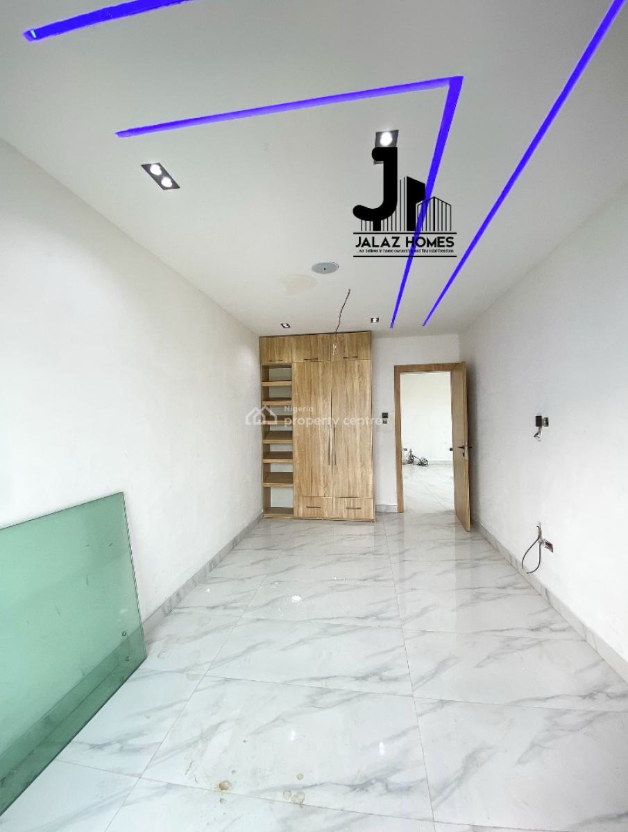 2 Bedroom Apartment, Lekki Phase 1, Lekki, Lagos, Flat / Apartment for Sale