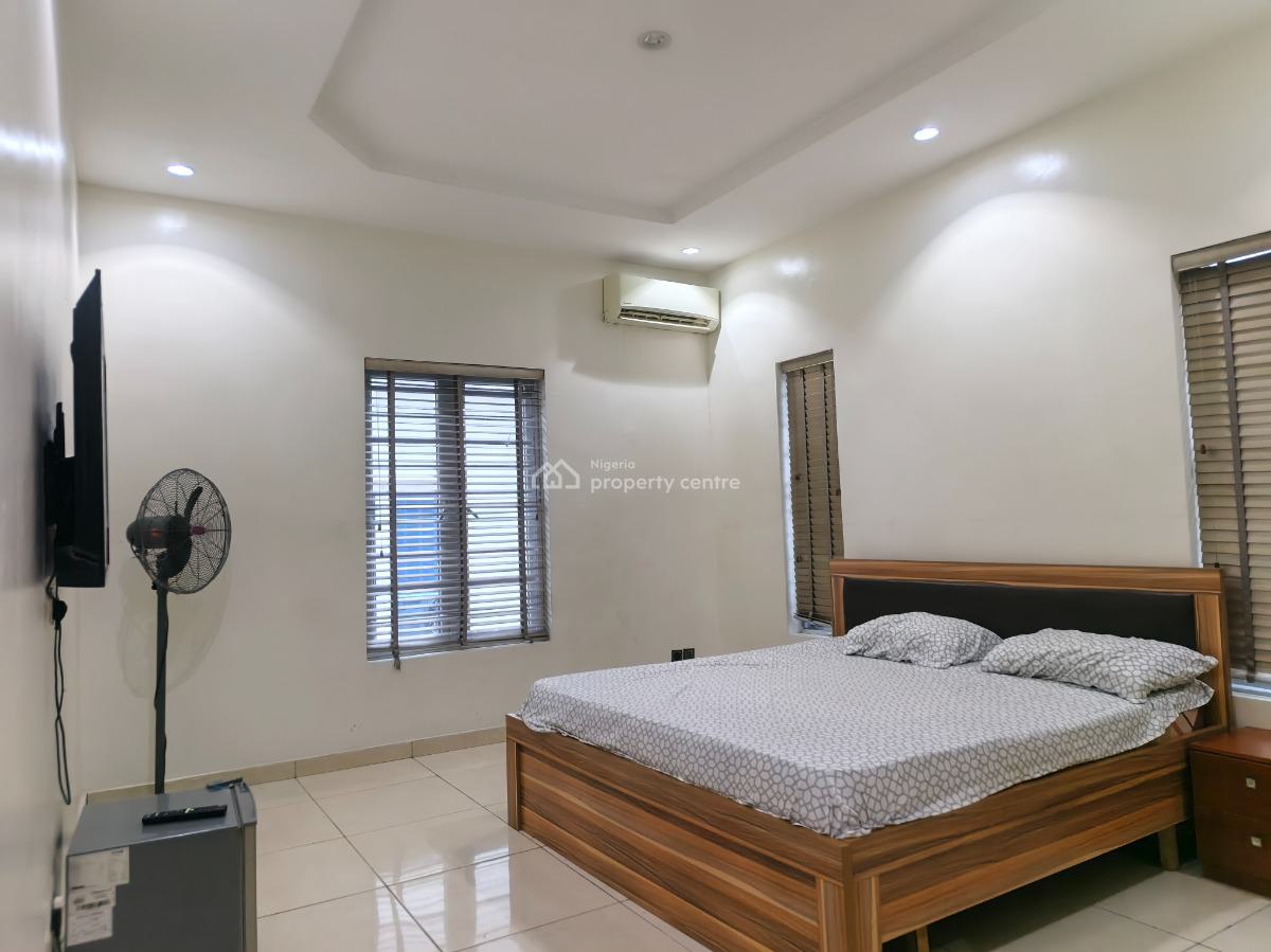 a Room Self Contain, Shoprite Road, Osapa, Lekki, Lagos, Self Contain (single Rooms) for Rent