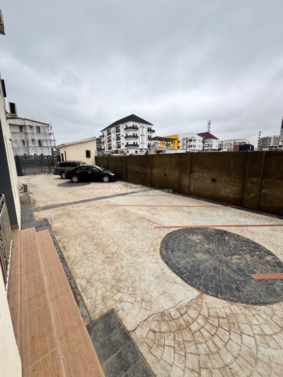Well Built & Luxurious 3bedrooms Serviced Apartments, Off Olusegun Obasanjo Way, Wuye, Abuja, Flat / Apartment for Sale