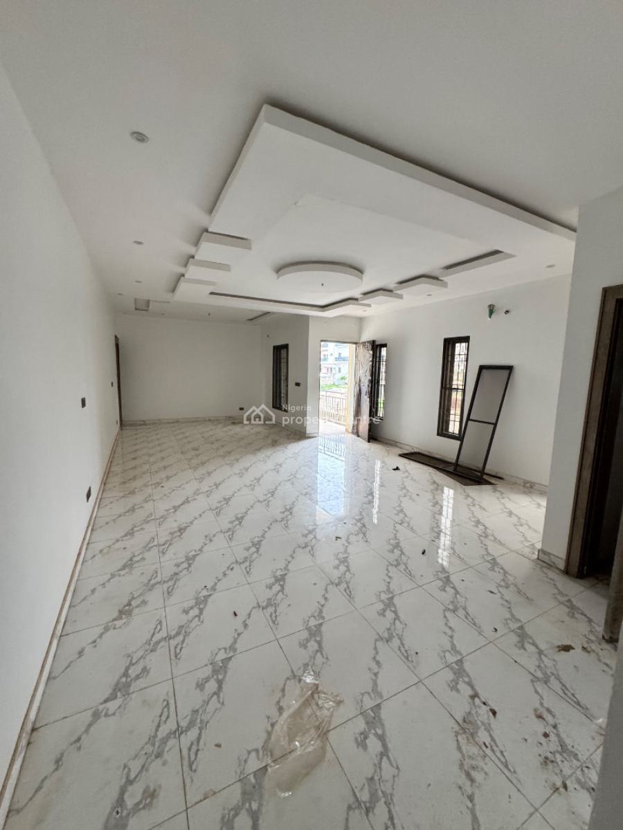 Well Built & Luxurious 3bedrooms Serviced Apartments, Off Olusegun Obasanjo Way, Wuye, Abuja, Flat / Apartment for Sale