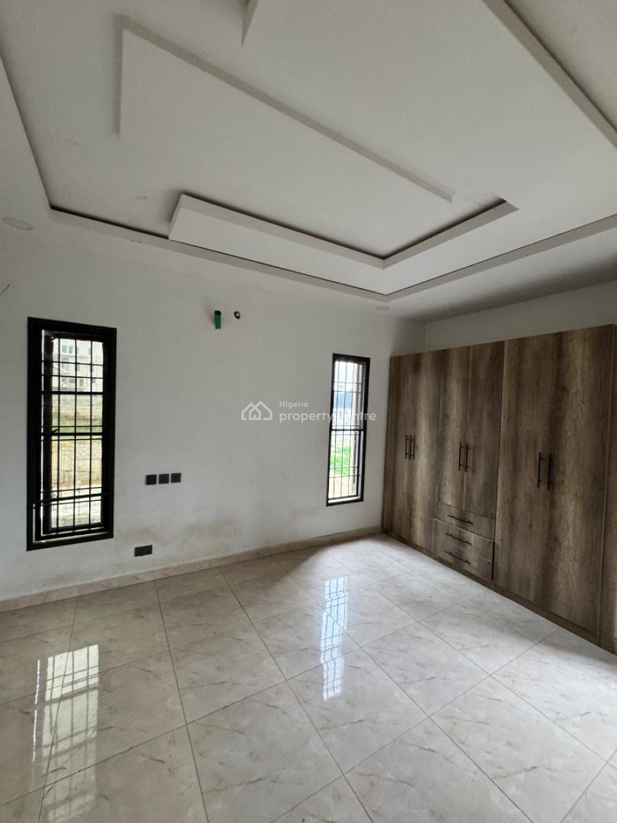 Well Built & Luxurious 3bedrooms Serviced Apartments, Off Olusegun Obasanjo Way, Wuye, Abuja, Flat / Apartment for Sale