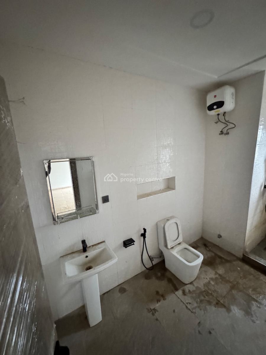 Well Built & Luxurious 3bedrooms Serviced Apartments, Off Olusegun Obasanjo Way, Wuye, Abuja, Flat / Apartment for Sale