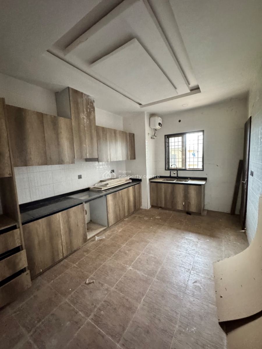 Well Built & Luxurious 3bedrooms Serviced Apartments, Off Olusegun Obasanjo Way, Wuye, Abuja, Flat / Apartment for Sale