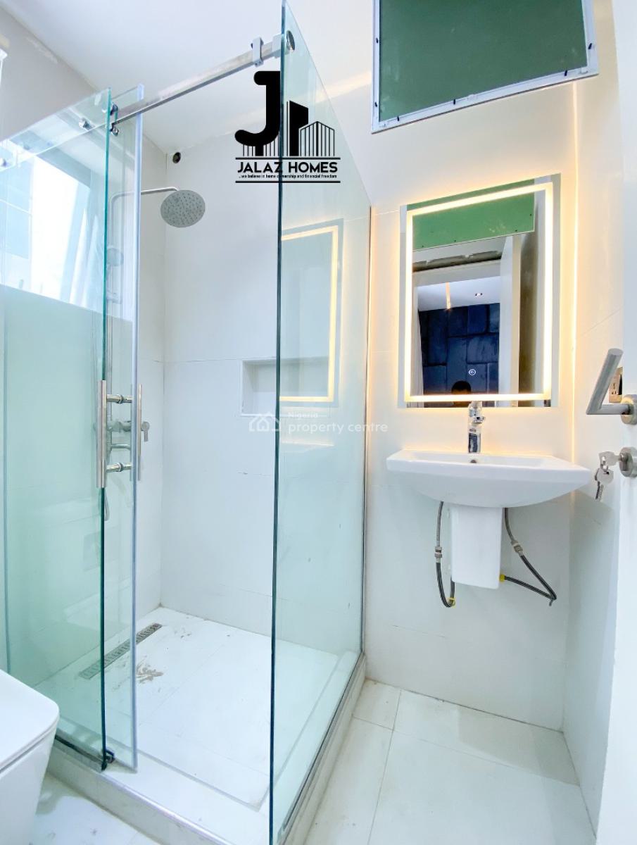2 Bedroom Apartment, Lekki Phase 1, Lekki, Lagos, Flat / Apartment for Sale