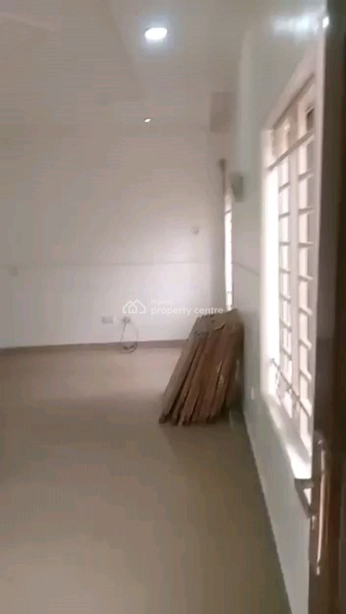 Spacious 2 Bedroom Bungalow in Guzape, Guzape District, Abuja, Detached Bungalow for Rent