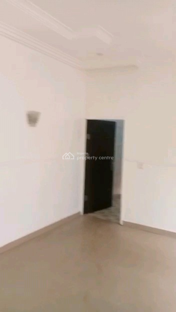 Spacious 2 Bedroom Bungalow in Guzape, Guzape District, Abuja, Detached Bungalow for Rent