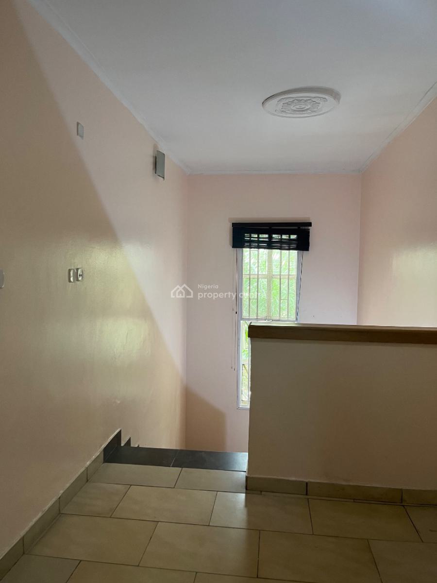 Newly Renovated Very Spacious Mini Flat, Upstairs, Osapa, Lekki, Lagos, Mini Flat (room and Parlour) for Rent