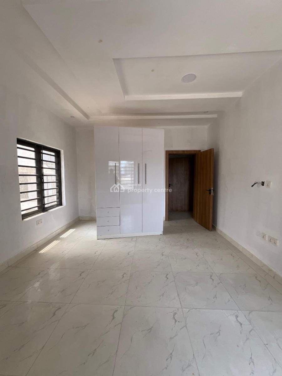 Luxury 2-bedroom Apartment with Gym & Pool, Off Freedom Way, Lekki Phase 1, Lekki, Lagos, Flat / Apartment for Sale