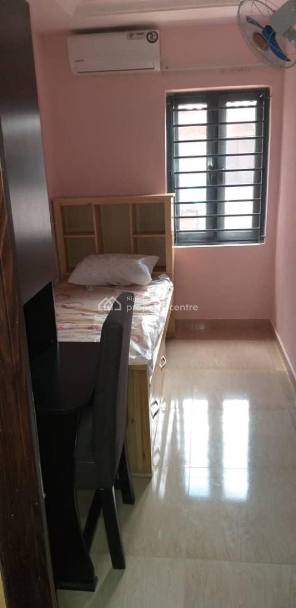 a Luxury Style Fully Serviced Hostel By Unilag Second Gate, 23, Akintunde Street, By Unilag Second Gate, Onike, Yaba, Lagos, Hotel / Guest House for Rent