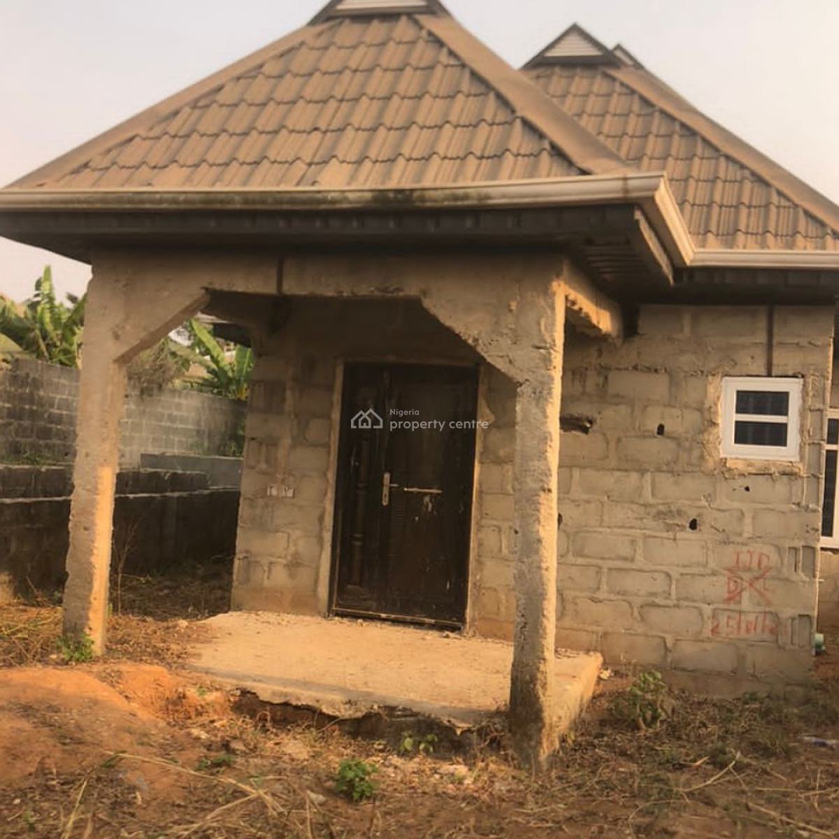 90% Uncomplicated 3bedroom Bungalow at Ikorodu Lagos, Igbe Lake, Ikorodu Lagos, Ikorodu, Lagos, Detached Bungalow for Sale