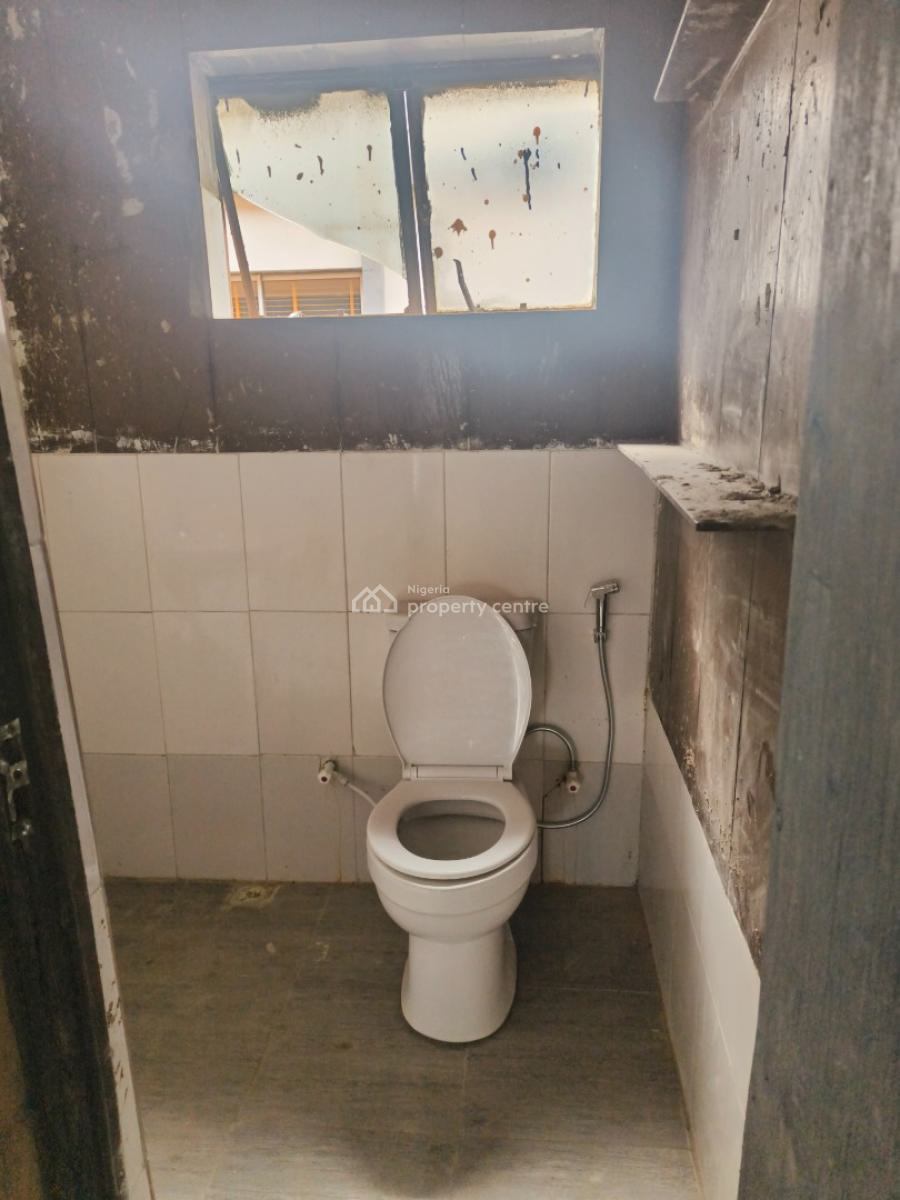 Self Compound and Self Service Office Complex, Off Ikorodu Road, Ilupeju, Lagos, Office Space for Rent