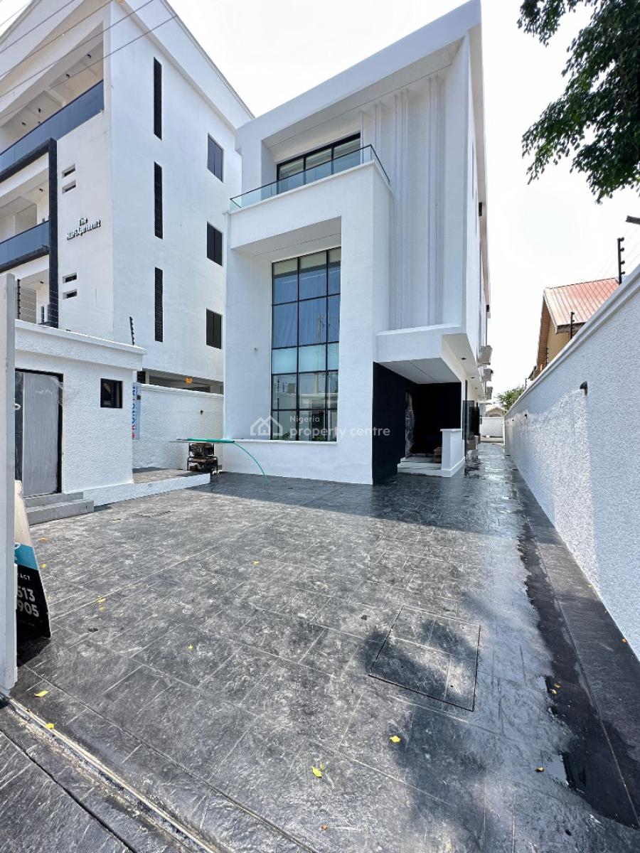 Elegantly Built 5 Bedroom Fully Detached Home with Amazing Features, Lekki Phase 1, Lekki, Lagos, Detached Duplex for Sale