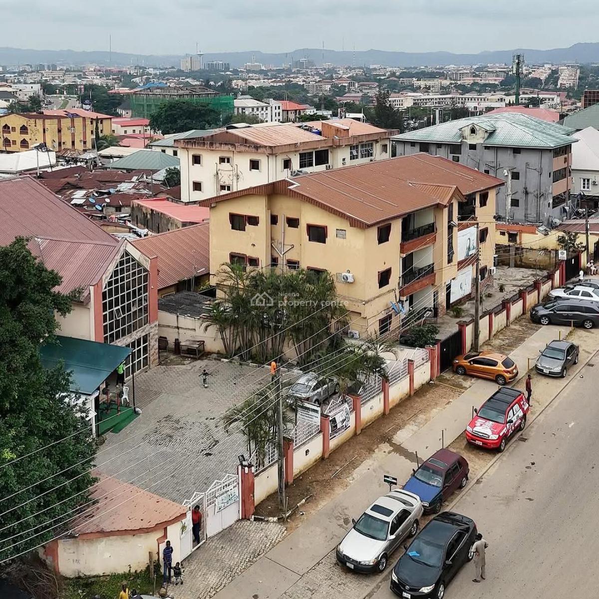 Old Detached Duplex Sitting on 710sqm Land, Garki Ii, Garki, Abuja, Detached Duplex for Sale